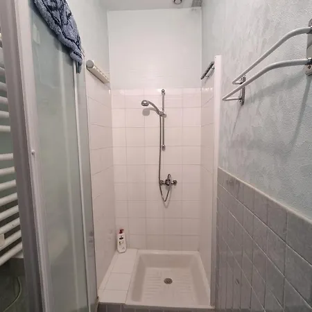 Comfortable In The Heart Of Apartmán Arcachon